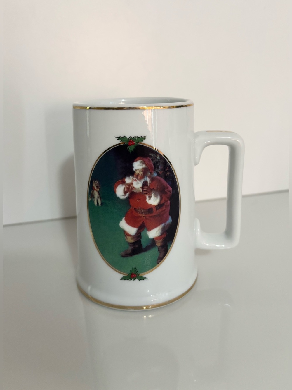 Coca-Cola Vintage 1996 Santa Claus Mug Collector Edition Haddon Sundblom Gold